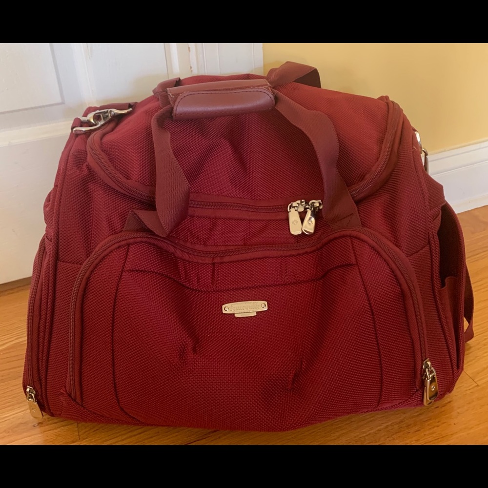 A beautiful gentle one time use travel bag